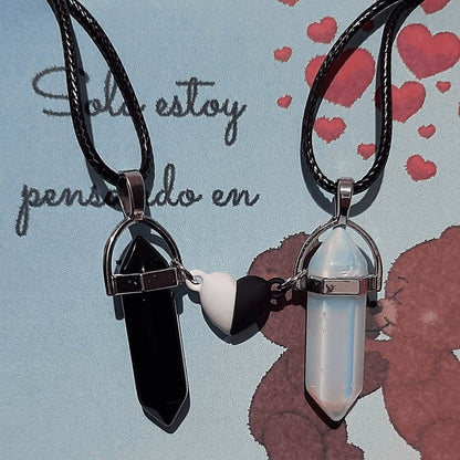 Collares Cuarzo Corazón Magnético B&W - Diversa Colección