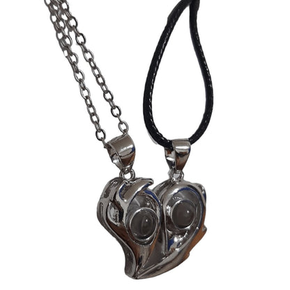 Pareja Collares Proyección Te Amo 100 Idiomas - Diversa Colección