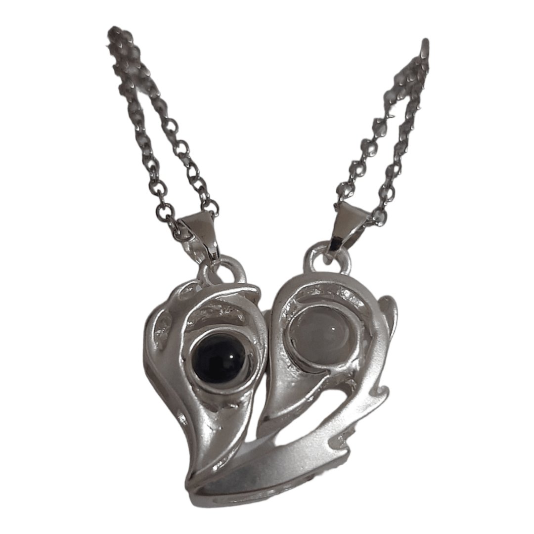 Pareja Collares Proyección Te Amo 100 Idiomas - Diversa Colección