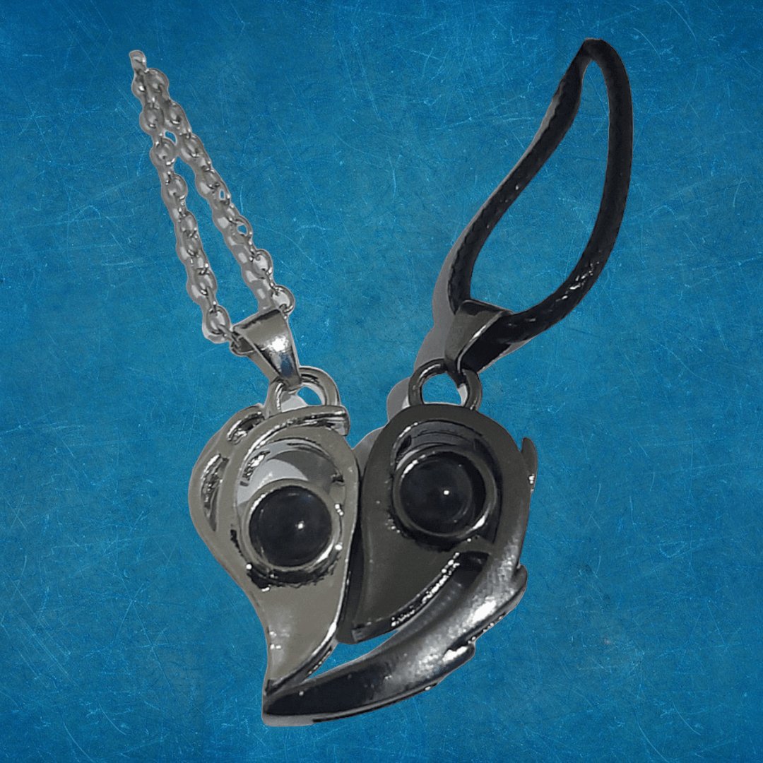 Pareja Collares Proyección Te Amo 100 Idiomas - Diversa Colección